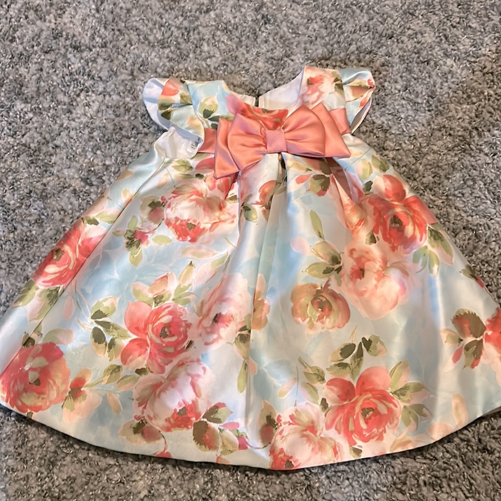 Dress from Von Maur worn for an hour at Easter! Brand new.